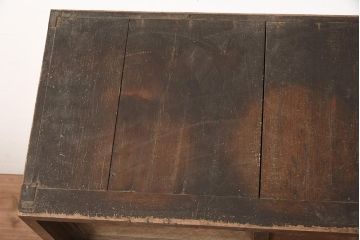 レトロ家具　引き出し付き　木製引き戸のシンプルな収納棚(戸棚、キャビネット)(R-040306)