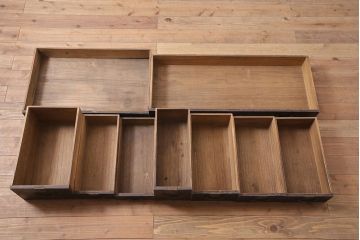 アンティーク家具　明治期　一本物　ヒノキ材　凝ったつくりが魅力的な上手物の帳場箪笥(チェスト、引き出し)(R-040314)