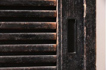 アンティーク家具　明治期　一本物　ヒノキ材　凝ったつくりが魅力的な上手物の帳場箪笥(チェスト、引き出し)(R-040314)