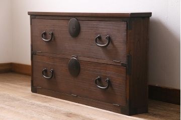 アンティーク家具　明治大正期　古箪笥リメイク　天板ヒノキ材　フラップダウン扉のコーナーテレビ台(テレビボード、リビングボード)(R-040319)