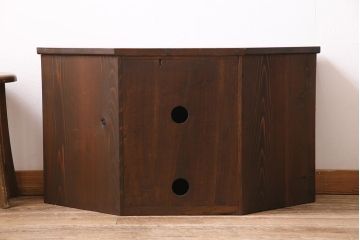 アンティーク家具　明治大正期　古箪笥リメイク　天板ヒノキ材　フラップダウン扉のコーナーテレビ台(テレビボード、リビングボード)(R-040319)