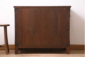 アンティーク家具　昭和初期　リメイク　古金具がアクセントのお洒落なローボード(テレビ台、テレビボード)(R-040322)