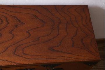 リメイク家具　岩谷堂箪笥　脚付きリメイク　杢目が美しい片開き戸付きのサイドボード(チェスト、引き出し、衣装箪笥)(R-040329)