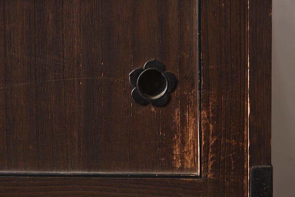 アンティーク家具　和製アンティーク　大正昭和初期　古い木肌が味わい深い重ね箪笥(衣装箪笥、引き出し、収納棚)(R-040335)