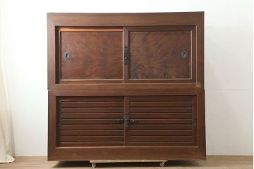 アンティーク家具　明治大正期　ヒノキ材　存在感抜群!横桟が目を惹く重ね水屋箪笥(収納棚、戸棚)(R-040380)