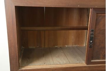 アンティーク家具　明治大正期　ヒノキ材　存在感抜群!横桟が目を惹く重ね水屋箪笥(収納棚、戸棚)(R-040380)