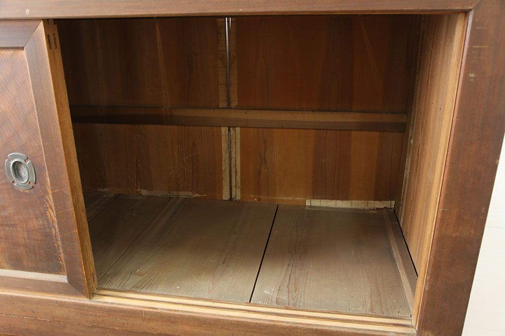 アンティーク家具　明治大正期　ヒノキ材　存在感抜群!横桟が目を惹く重ね水屋箪笥(収納棚、戸棚)(R-040380)