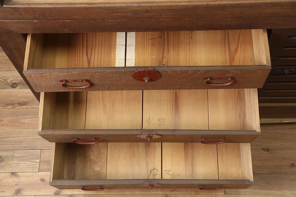 アンティーク家具　明治大正期　ヒノキ材　存在感抜群!横桟が目を惹く重ね水屋箪笥(収納棚、戸棚)(R-040380)