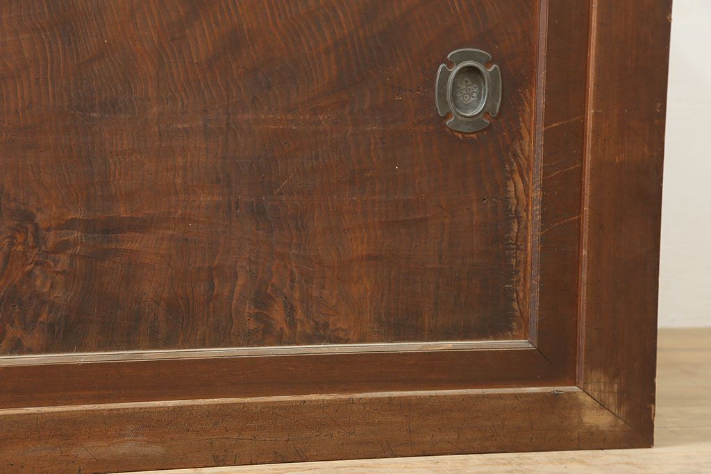 アンティーク家具　明治大正期　ヒノキ材　存在感抜群!横桟が目を惹く重ね水屋箪笥(収納棚、戸棚)(R-040380)