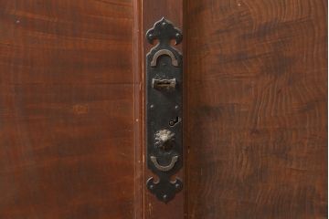 アンティーク家具　明治大正期　ヒノキ材　存在感抜群!横桟が目を惹く重ね水屋箪笥(収納棚、戸棚)(R-040380)