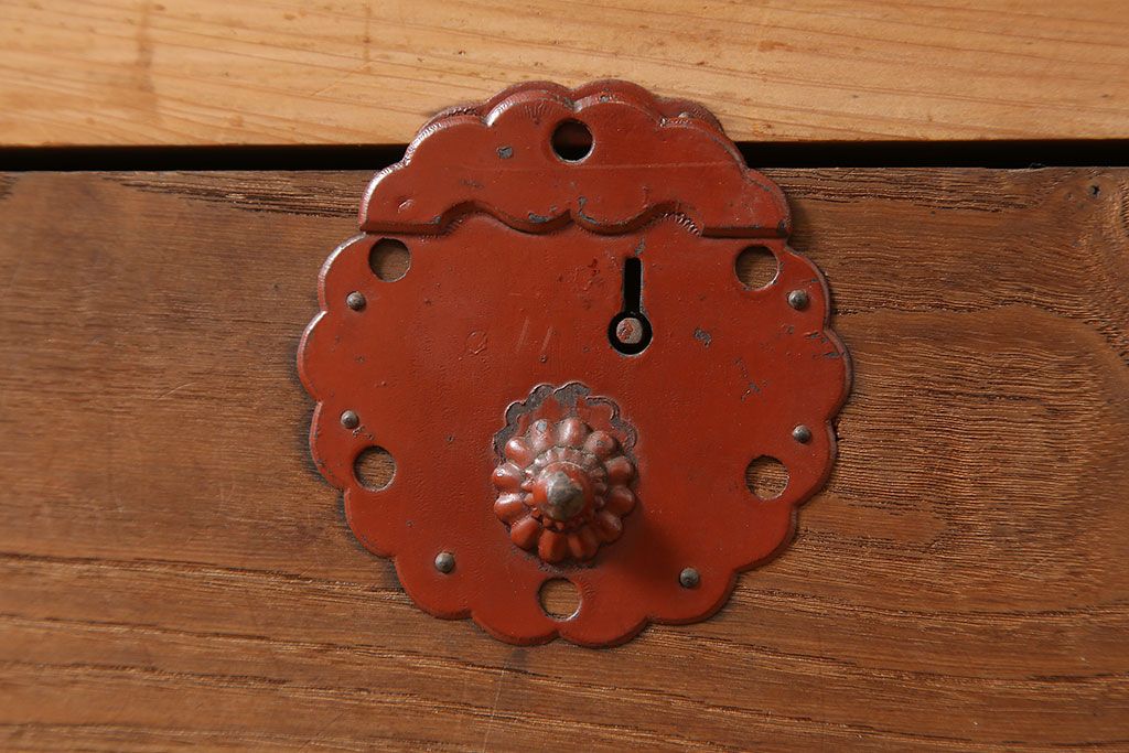 アンティーク家具　明治大正期　ヒノキ材　存在感抜群!横桟が目を惹く重ね水屋箪笥(収納棚、戸棚)(R-040380)