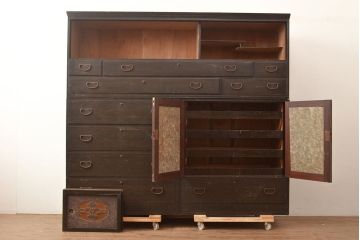 アンティーク家具　栓材　透かし入り　シックな雰囲気漂う組み立てタンス・重ね(収納棚、キャビネット、チェスト)(R-040381)