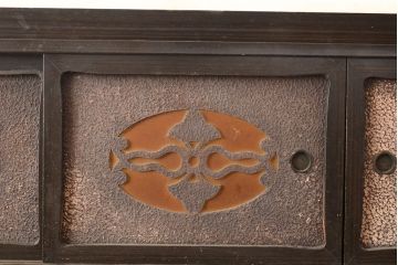アンティーク家具　栓材　透かし入り　シックな雰囲気漂う組み立てタンス・重ね(収納棚、キャビネット、チェスト)(R-040381)