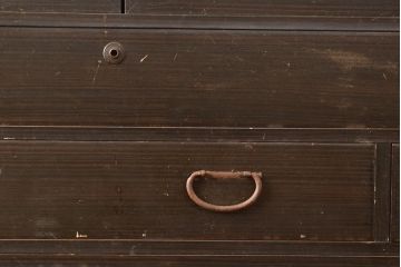 アンティーク家具　栓材　透かし入り　シックな雰囲気漂う組み立てタンス・重ね(収納棚、キャビネット、チェスト)(R-040381)