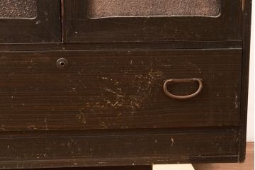 アンティーク家具　栓材　透かし入り　シックな雰囲気漂う組み立てタンス・重ね(収納棚、キャビネット、チェスト)(R-040381)