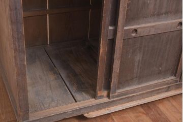 アンティーク家具　ヒノキ材　手すり付き　和の空間を引き立てる階段箪笥(時代箪笥)(R-040388)