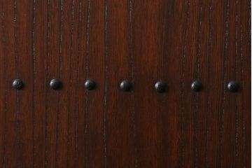 アンティーク建具　明治大正期　総ケヤキ材一枚板　珍しい小振りサイズの蔵戸　(R-040390)