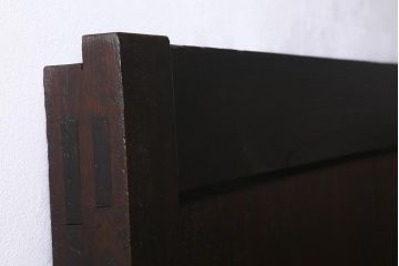 アンティーク建具　明治大正期　総ケヤキ材一枚板　珍しい小振りサイズの蔵戸　(R-040390)