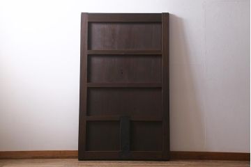 アンティーク建具　明治大正期　総ケヤキ材一枚板　珍しい小振りサイズの蔵戸　(R-040390)