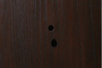 アンティーク建具　明治大正期　総ケヤキ材一枚板　珍しい小振りサイズの蔵戸　(R-040390)