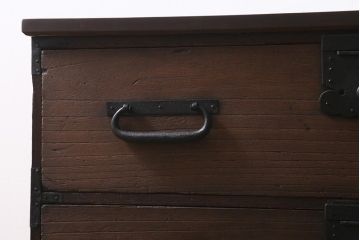 アンティーク家具　和製アンティーク　脚付きリメイク　味わい深い佇まいの箪笥ローボード(衣装箪笥、チェスト、引き出し、リビングボード)(R-040392)