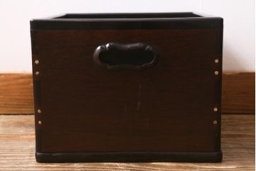 アンティーク雑貨　明治大正期　指物家具　紫檀(シタン)材　品のある佇まいが魅力的な角火鉢(木製火鉢、箱火鉢)(R-040396)