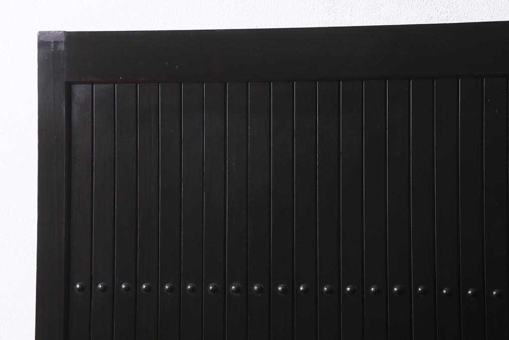 アンティーク建具　明治大正期　シックな雰囲気漂う平格子戸2枚セット　(R-040397)