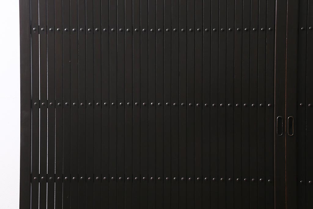 アンティーク建具　明治大正期　シックな雰囲気漂う平格子戸2枚セット　(R-040397)