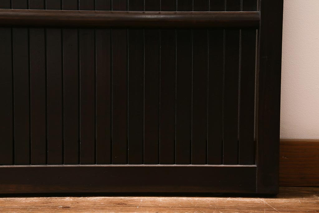 アンティーク建具　明治大正期　シックな雰囲気漂う平格子戸2枚セット　(R-040397)