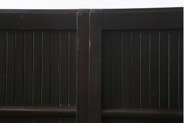 アンティーク建具　明治大正期　シックな雰囲気漂う平格子戸2枚セット(建具、引き戸、玄関戸)(R-040397)