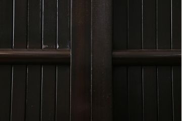 アンティーク建具　明治大正期　シックな雰囲気漂う平格子戸2枚セット(建具、引き戸、玄関戸)(R-040397)