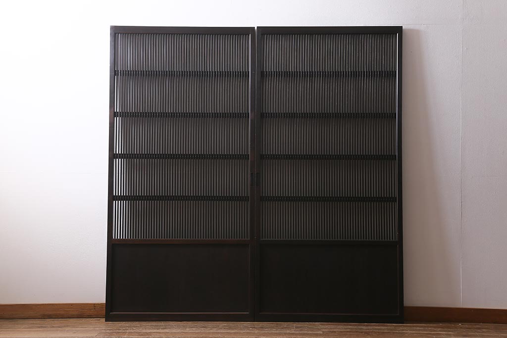 アンティーク建具　大正昭和期　光をやさしく取り込む格子戸2枚セット(建具、引き戸、玄関戸)(R-040398)