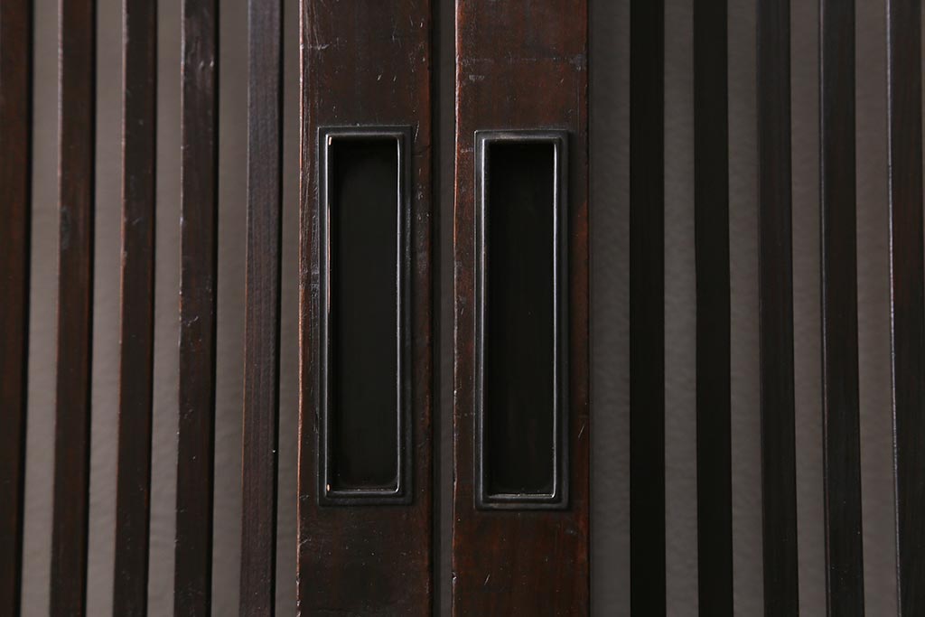 アンティーク建具　大正昭和期　光をやさしく取り込む格子戸2枚セット(建具、引き戸、玄関戸)(R-040398)