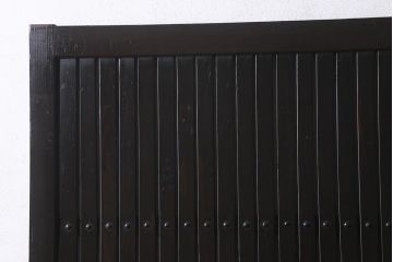 アンティーク建具　明治大正期　モダンな雰囲気漂う平格子戸2枚セット　(R-040399)