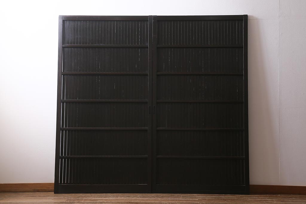 アンティーク建具　明治大正期　モダンな雰囲気漂う平格子戸2枚セット　(R-040399)