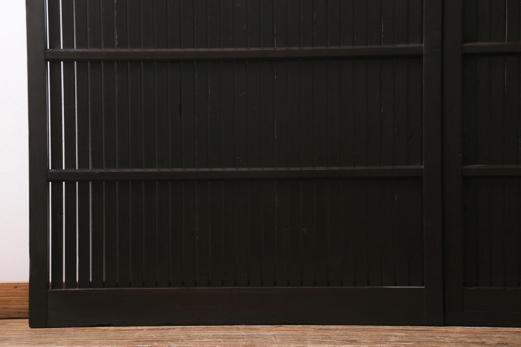 アンティーク建具　明治大正期　モダンな雰囲気漂う平格子戸2枚セット　(R-040399)