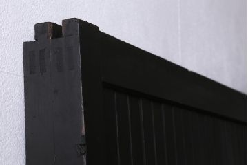 アンティーク建具　明治大正期　モダンな雰囲気漂う平格子戸2枚セット(建具、引き戸、玄関戸)(R-040399)