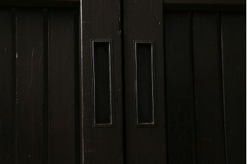 アンティーク建具　明治大正期　モダンな雰囲気漂う平格子戸2枚セット(建具、引き戸、玄関戸)(R-040399)