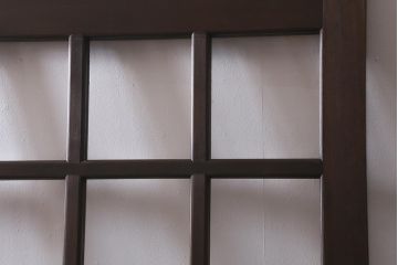 アンティーク建具　框ヒノキ材　腰板ケヤキ材　和モダンな印象のガラス入り格子蔵戸(建具、引き戸、玄関戸)(R-040401)