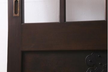 アンティーク建具　框ヒノキ材　腰板ケヤキ材　和モダンな印象のガラス入り格子蔵戸(建具、引き戸、玄関戸)(R-040401)