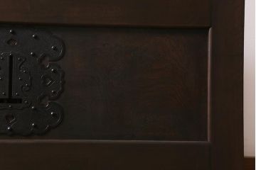 アンティーク建具　框ヒノキ材　腰板ケヤキ材　和モダンな印象のガラス入り格子蔵戸(建具、引き戸、玄関戸)(R-040401)