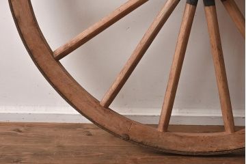 ジャンク品　和製アンティーク雑貨　大正期　古い木製車輪(ディスプレイ雑貨)(R-040406)