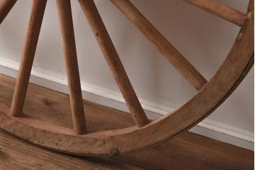 ジャンク品　和製アンティーク雑貨　大正期　古い木製車輪(ディスプレイ雑貨)(R-040406)