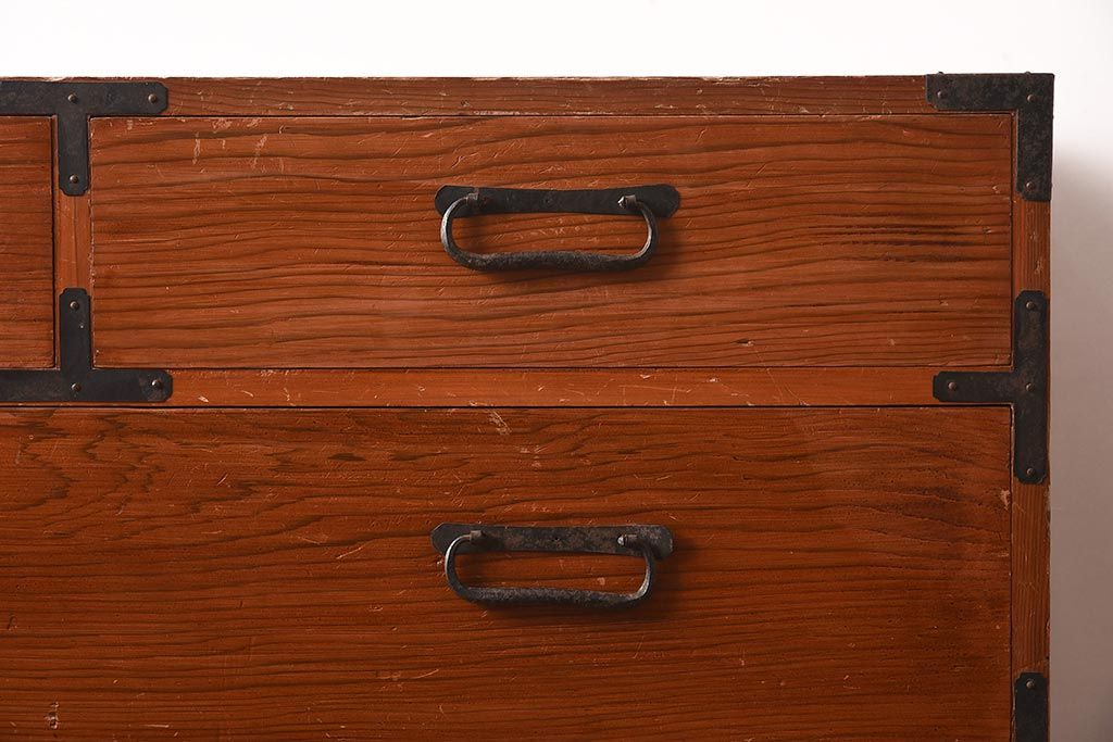 アンティーク家具　和製アンティーク　昭和初期　赤みを帯びた木色が温かみのある衣装箪笥(引き出し、チェスト)(R-040410)