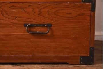 アンティーク家具　和製アンティーク　昭和初期　赤みを帯びた木色が温かみのある衣装箪笥(引き出し、チェスト)(R-040410)