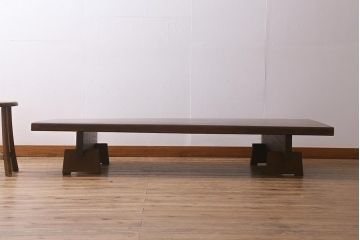 アンティーク家具　和製アンティーク　昭和初期　天板一枚板　味わい深い濃い木色が素敵な特大の裁ち板(作業台、飾り台、陳列台)(R-040414)