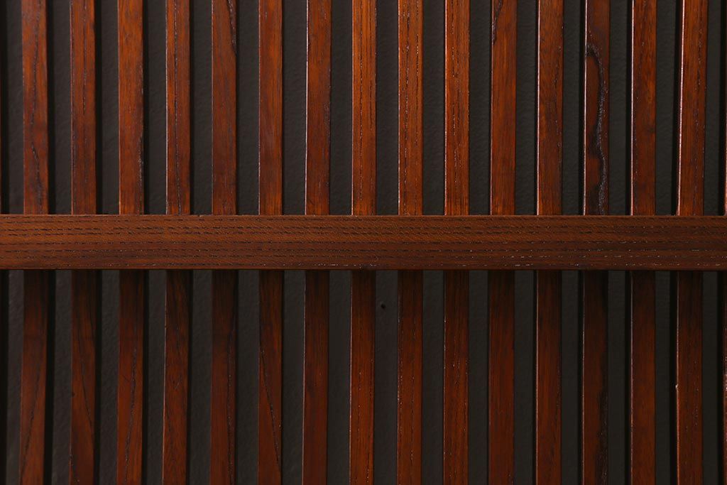 アンティーク建具　和製アンティーク　明治期　総ケヤキ材　巾着金具　風格漂う小振りな蔵戸(引き戸、建具、格子蔵戸、玄関戸)(R-040415)