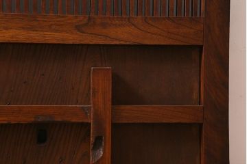 アンティーク建具　和製アンティーク　明治期　総ケヤキ材　巾着金具　風格漂う小振りな蔵戸(引き戸、建具、格子蔵戸、玄関戸)(R-040415)