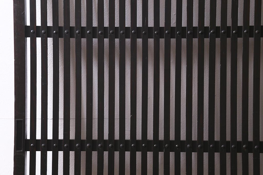 アンティーク建具　和製アンティーク　大正期　シックな佇まいが魅力的な格子戸1枚(引き戸、建具)(R-040416)