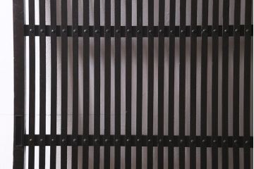 アンティーク建具　和製アンティーク　大正期　シックな佇まいが魅力的な格子戸1枚(引き戸、建具)(R-040416)